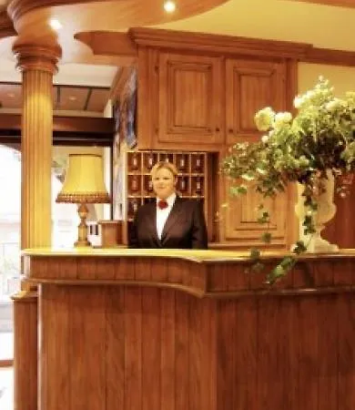 ホテル レジデンス デ シャトー 3*